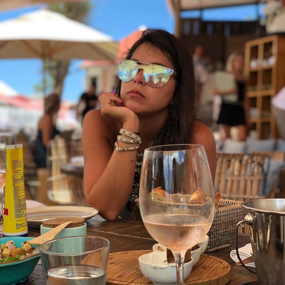 Meet your Posher, Alexis